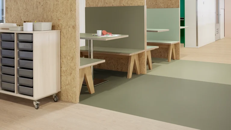 Eternal Colour by Forbo Flooring Systems — application photo 3