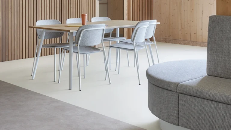 Eternal Colour by Forbo Flooring Systems — application photo 4